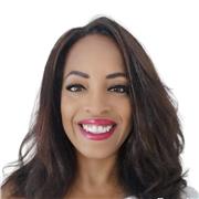 Profesora de danza con mas de 25 años de experiencia como formadora, coreógrafa y bailarina